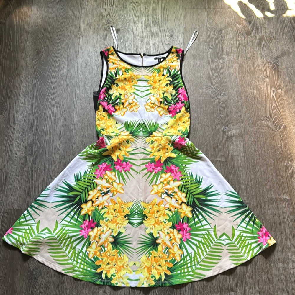 Hawaiian style dress